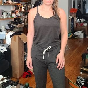 Vuori lux jumpsuit in dark grey. Worn twice. Color no longer online